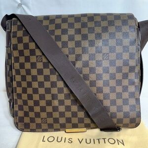 Louis Vuitton Shoulder Bag